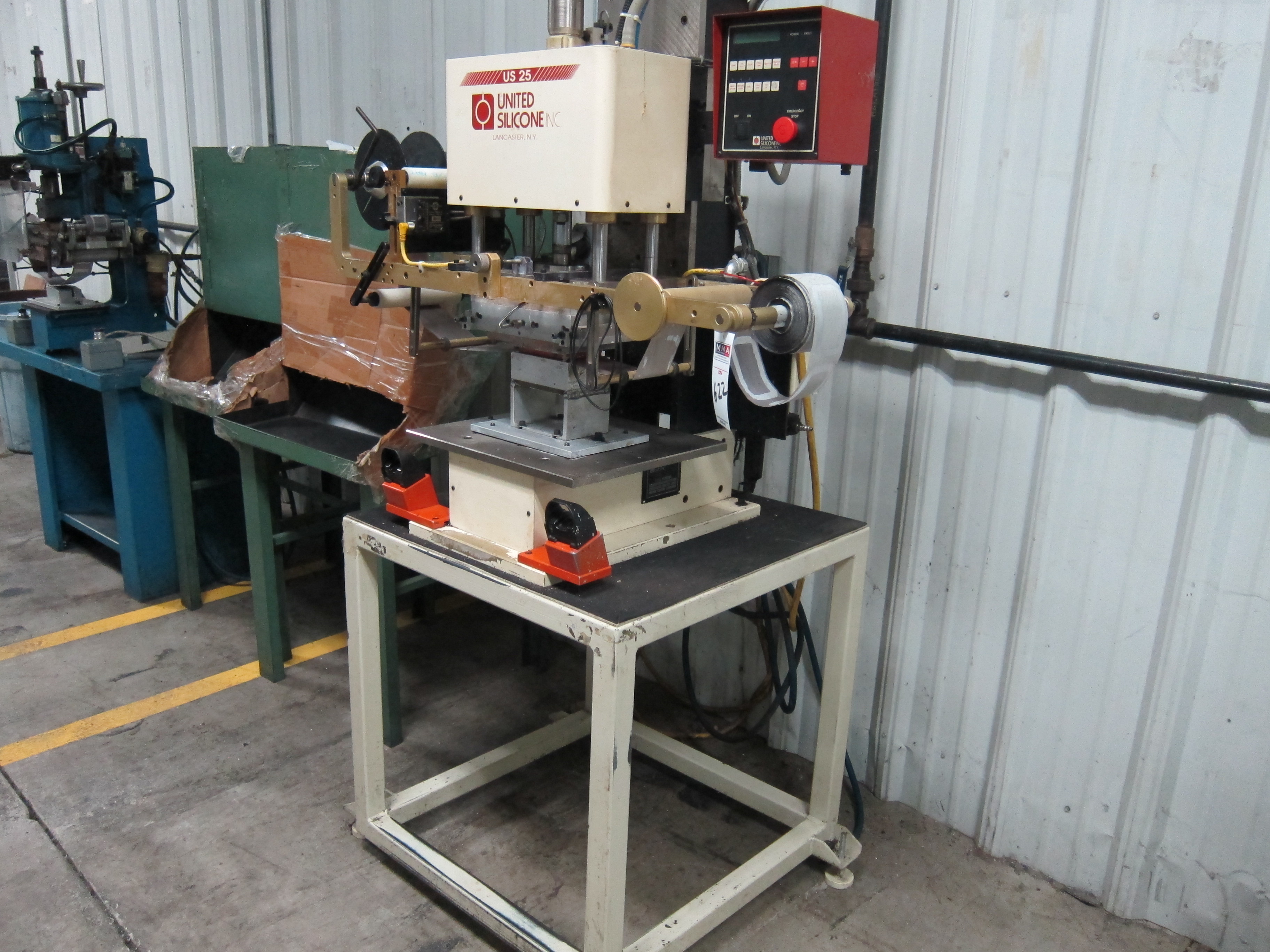 UNITED SILICONE INC HOT STAMPING MACHINE MODEL US25 S/N 2C7721099