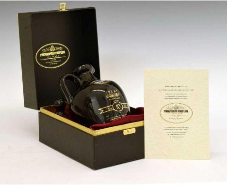 Presentation carafe of Bowmore Single Malt Scotch Whisky, aged 10 years, Islay, in presentation case and certificate from  Pr