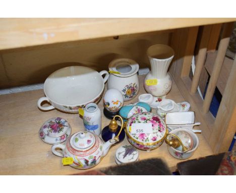 Mixed lot of assorted ceramics to include trinket boxes and other items