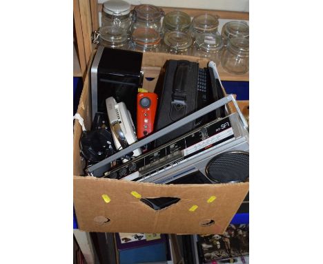 Mixed lot of audio equipment to include Roberts radios, cassette players and an Acer PD523 projector with case and instructio