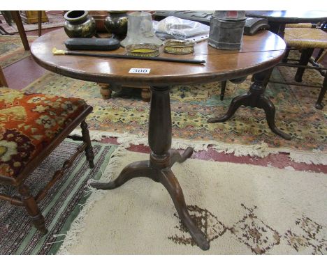 Oak antique tripod table