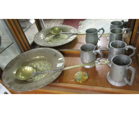 Collectables to include tankards &amp; compact