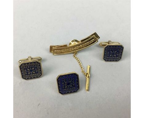 PAIR OF GOLD PLATED SILVER MASONIC CUFFLINKS, along with a matching tie pin and another masonic tie pin, and a collection of 