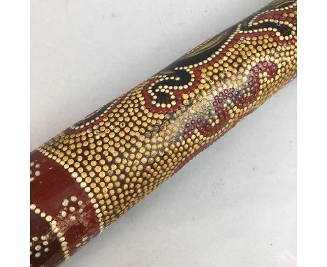 20TH CENTURY PAINTED WOOD DIDGERIDOO, 125cm long