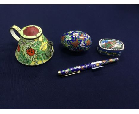 CLOISONNE CASED FOUNTAIN PEN, along with a small water pourer, trinket box and egg (4)
