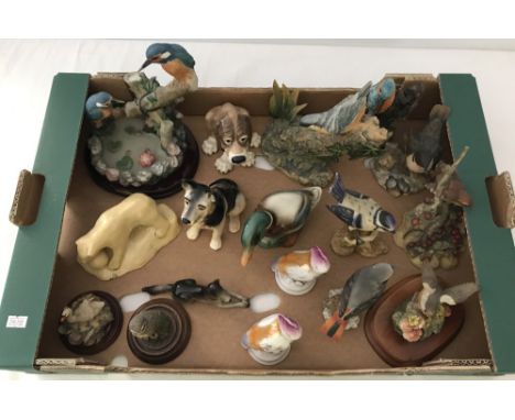 A box of ceramic and resin bird and animal figures. To include Szeiler and Border Fine Arts. 