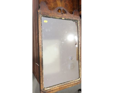 A Georgian walnut framed wall mirror, plate, 21" x 13"
