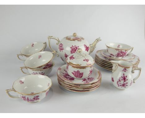 Late 20th century Herend tea service for six place settings, puce Fortuna pattern, including milk, sucrier and bullet shaped 
