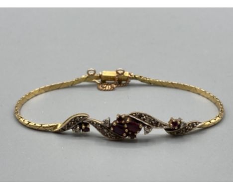 18ct yellow gold bracelet with Ruby &amp; diamond stones, 8g gross