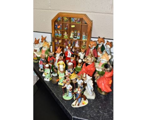 A COLLECTION OF SIXTY ONE NOVELTY FOX ORNAMENTS AND SCULPTURES to include Enesco Beatrix Potter figures, approximate 19cm, Ar