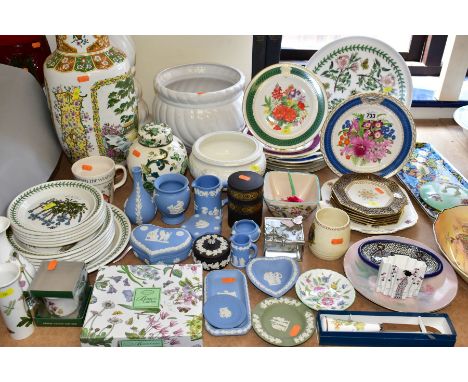 A MIXED LOT OF CERAMICS, ETC, to include Portmeririon 'Botanic Garden', Wedgwood jasperware and ceramics, collectors plates b