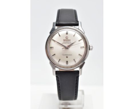 A GENT'S AUTOMATIC OMEGA CONSTELLATION WRISTWATCH, round silver dial signed 'Omega automatic chronometer', baton markers, sil