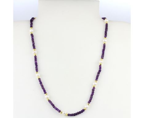 A gold on 925 silver amethyst bead and pearl set necklace, L. 44cm.