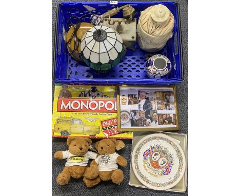 A collection of Only Fools and Horses tv props items, with still photographs of each item in the show.