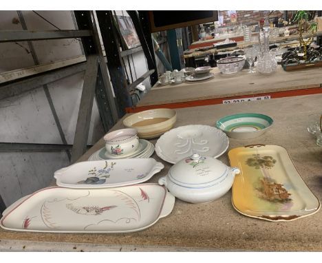 A QUANTITY OF CERAMICS TO INCLUDE A SHELLEY BOWL, POOLE POTTERY, SYLVAC,  ROYAL DOULTON, ETC 