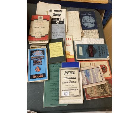 A LARGE QUANTITY OF VINTAGE ORDNANCE SURVEY AND BARTHOLEMEW'S ROAD MAPS, ETC 