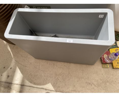 AN AS NEW GREY PLASTIC ELHO EASY MOVE RECTANGULAR TROUGH PLANTER (78CM x 59CM x 29CM) 
