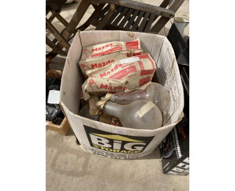 A BOX OF 'NEW OLD STOCK' 250W LIGHT BULBS WITH E40 SCREW IN FITTINGS 