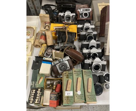 A LARGE COLLECTION OF VINTAGE CAMERAS AND ACCESSORIES TO INCLUDE PRAKTICA LTL 3, ZENIT-8, PENTAX ASAHI, PRAKTICA MTL 5, ILFOR