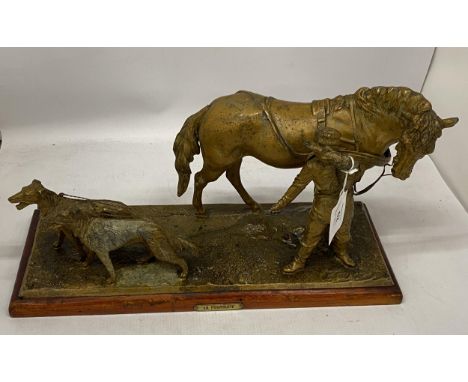 A VINTAGE METAL FIGURE GROUP OF A HUNTER, HORSE AND TWO DOGS - 'LA POURSUITE', HEIGHT 23CM 