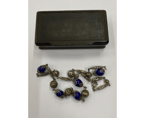 A VINTAGE SNUFF BOX AND WHITE METAL AND BLUESTONE BRACELET (2) 