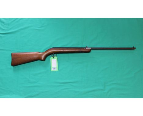 A B.S.A. 'Cadet Major' .177 cal air rifle, S/No.CC-06096 (1955-1957), in overall good condition, as a post 1939 air weapon th