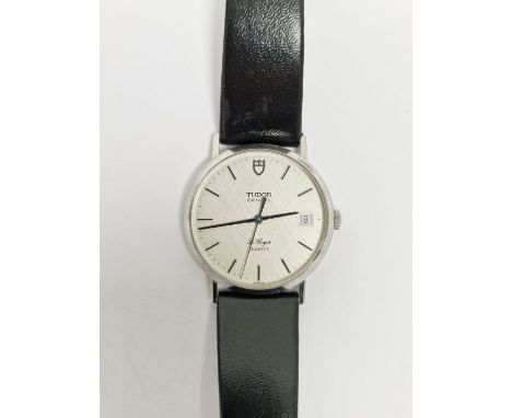 Vintage Tudor Le Royer Gentleman's quartz wristwatch, the circular silvered dial having raised baton hour markers, date apert
