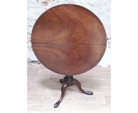 A Georgian Honduras mahogany birdcage tripod table, diam. 83cm &amp; height 73cm.  