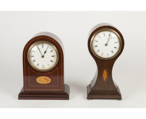 EDWARDIAN INLAID MAHOGANY BALLOON SHAPED MANTLE CLOCK, with 3 ¼" dial (cracked), drum shaped movement and oval shell inlay be