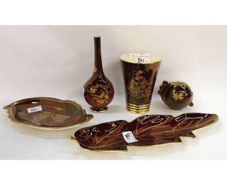 A small collection of Carltonware and Crown Devon rouge royale ceramics (5)