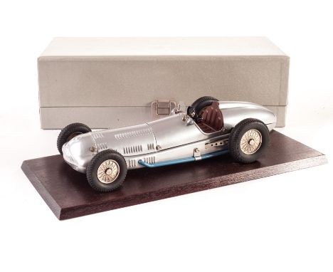 1990 Märklin Museum Model, 1097 Silver Arrow Racing Car W154, tinplate clockwork model with silver body, in original box, E, 