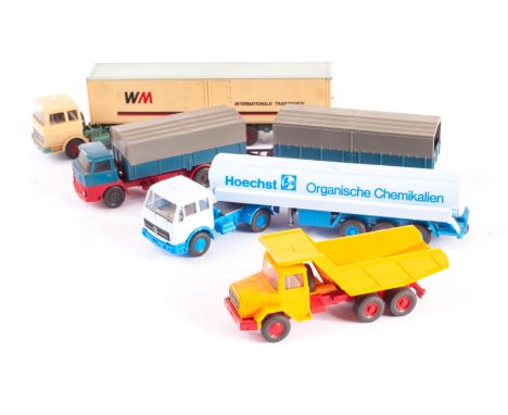 Wiking Plastic 1/87 Commer­cials, including MAN Shell Petrol Tanker, ESSO Super Tank Wagon, Special Truck Trailer, Truck Trai