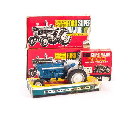 Britains 9527 Super Major 5000 Tractor (2), F in F boxes (2) melting to rear hubs of both, 1 with paper stuck both sides, bot