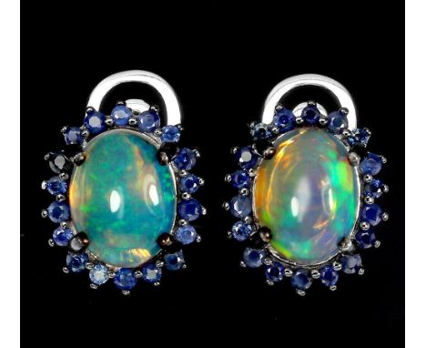 A pair of 925 silver cluster earrings set with cabochon cut opal and sapphires, L. 1.2cm.