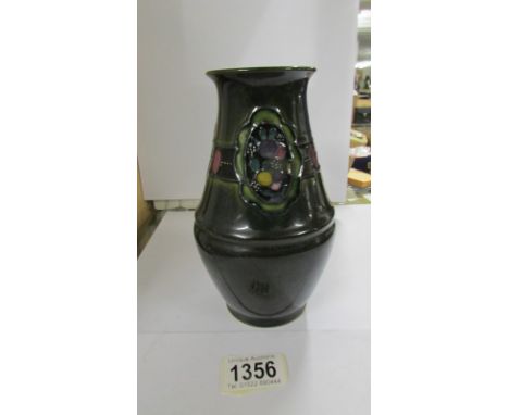 An art pottery vase, 18,5 cm tall.*Condition report*No cracks or chips, some crazing to glaze, no makers marks.