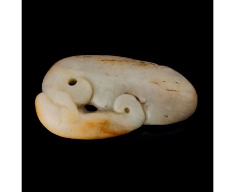  [PRIVATE ENGLISH COLLECTION, ENGLAND] CHINESE WHITE JADE WITH RUSSET INCLUSIONS CARVING OF DOUBLE CATFISH PENDANT 19TH-20TH 