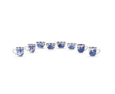  GROUP OF EIGHT CHINESE BLUE AND WHITE 'LANDSCAPE' CUPS QING DYNASTY, QIANLONG PERIOD 清乾隆 青花山水樓閣杯（共八件）comprising: four bell-s