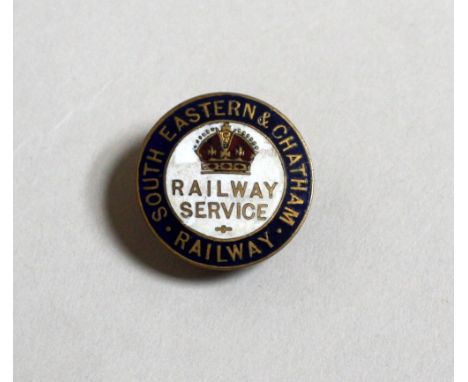 South Eastern & Chatham Railway WWI Railway service enamel lapel badge by W. A. Wylie & Co. no. M1213