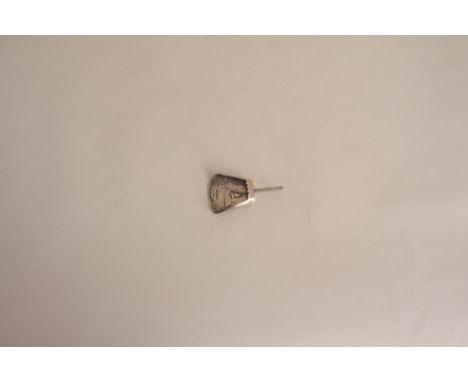 An early 20th century Dutch silver caddy spoon, both Dutch and London marks for 1903, 8cm, (19g)