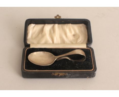 An Art Deco silver caddy spoon, by Arthur Price & Co., Birmingham 1932, in 10cm (20g)