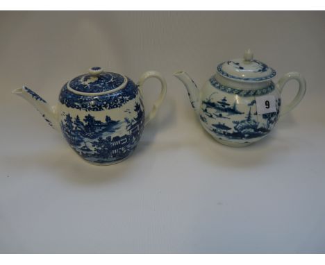 Worcester cannonball pattern ovoid teapot with pagoda knop and Crescent mark to base and a Barrel shaped blue Willow pattern 