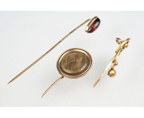 Amethyst 14ct gold stick pin, oval cabochon cut amethyst, possibly foiled, closed back rubover setting; 19th century circular