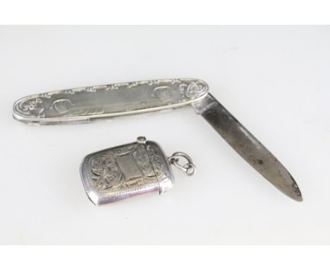 Early 20th century small silver vesta case, engraved foliate scroll decoration, vacant cartouche, makers HH, Birmingham 1910,