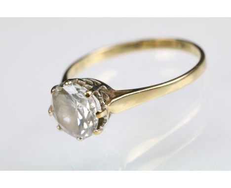 Cubic zirconia 9ct yellow gold ring, round brilliant cut CZ, diameter approx 8mm, claw set, ring size Q½ 