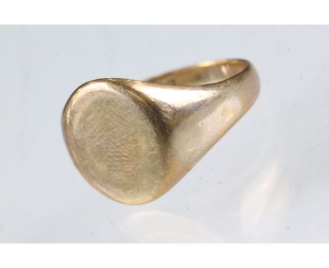 9ct yellow gold signet ring, plain polished oval head, dimensions approx 15 x 12mm, tapered shoulders, ring size U½ 