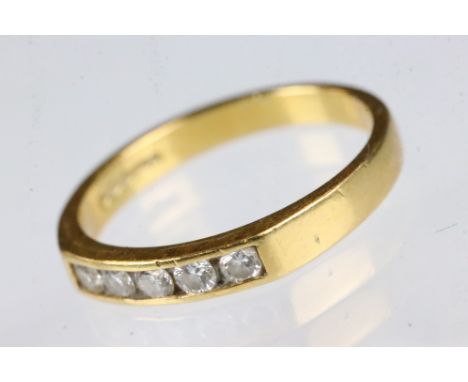 Diamond 18ct yellow gold ring, five round brilliant cut diamonds, channel set, total diamond weight approx 0.20-0.25 carat, r