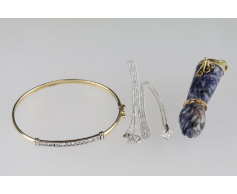 Sodalite clasped hand 18ct yellow gold mounted pendant,  length approx 5.5cm (excluding bale) together with a cubic zirconia 