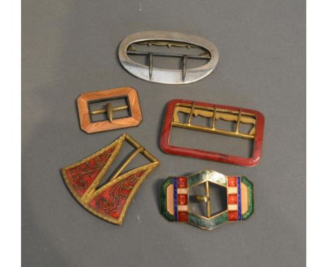 A Birmingham Silver Buckle, Together With Four Enamel Buckles 