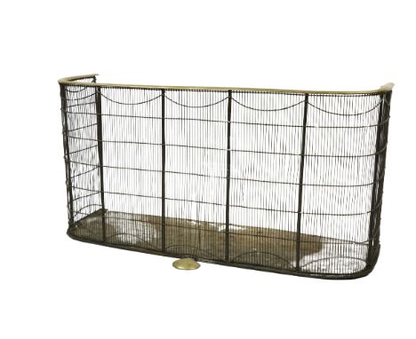 A 19th Century brass Nursery Fender, with wire work mesh panel, 18" x 36" (46cms x 92cms). (1)