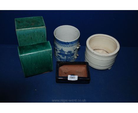 Miscellaneous oriental items including a planter, Bonsai saucer, tankard etc